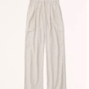 Abercrombie linen blend cargo pant.  XS-tall
